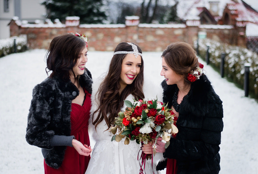 bride-with-bridesmaids