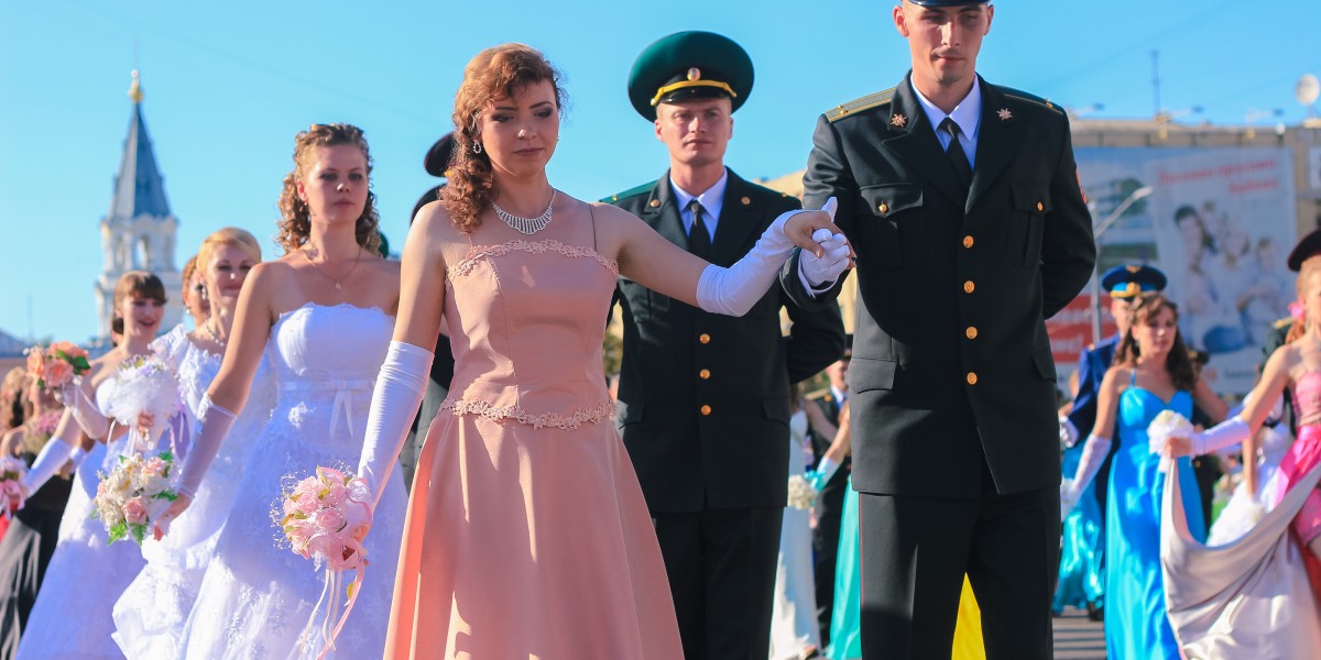 The Ultimate Guide to Military Ball Dresses for Women