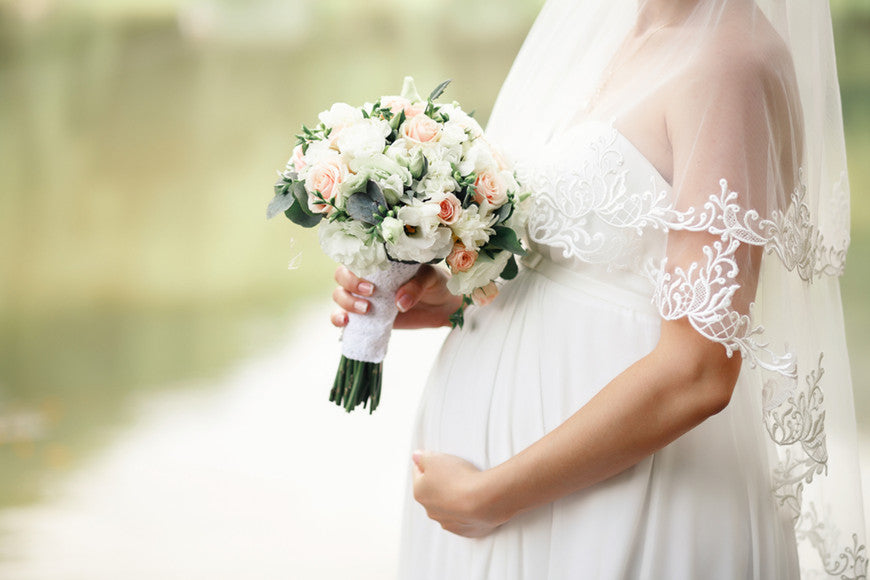 wedding-dress-with-flower