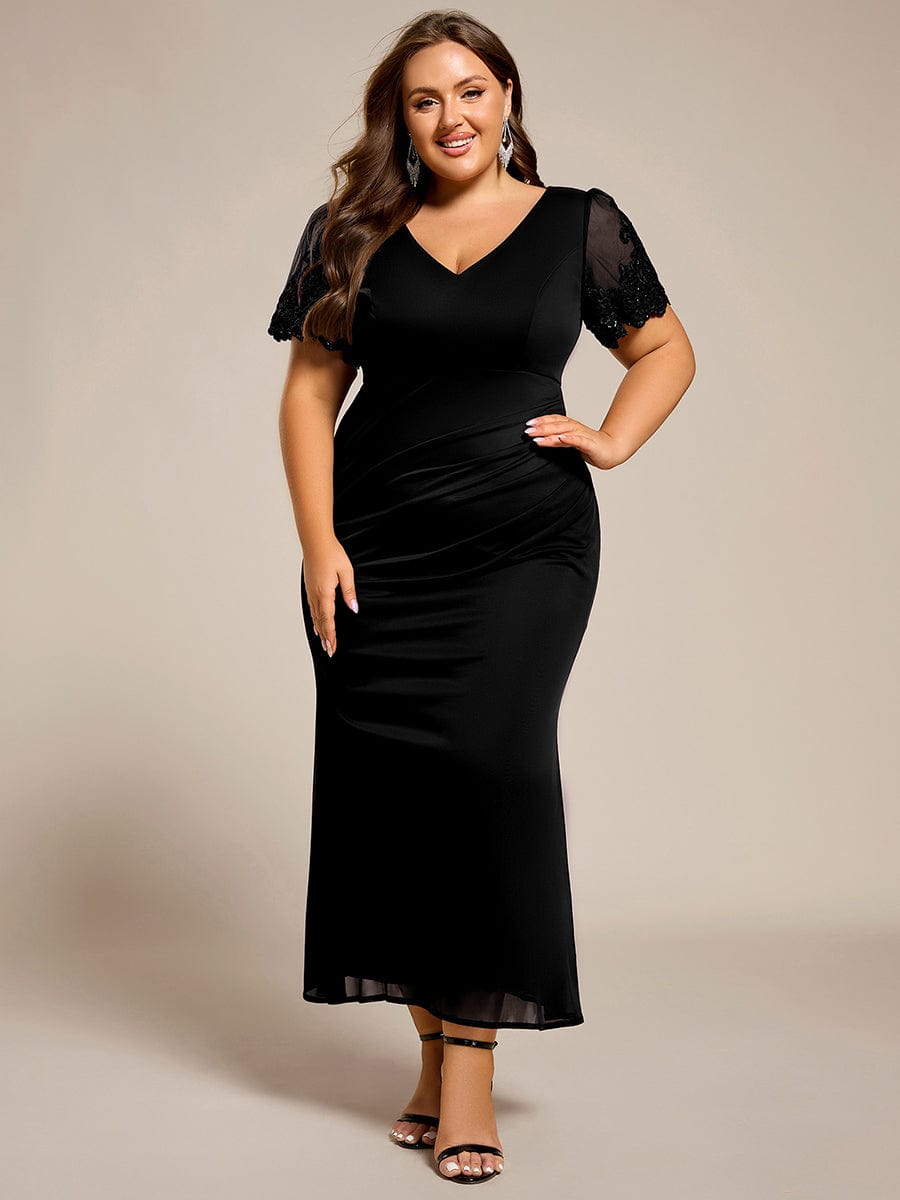 Plus Size Short Sleeve Fishtail V-Neck Beaded Formal Dress #color_Black