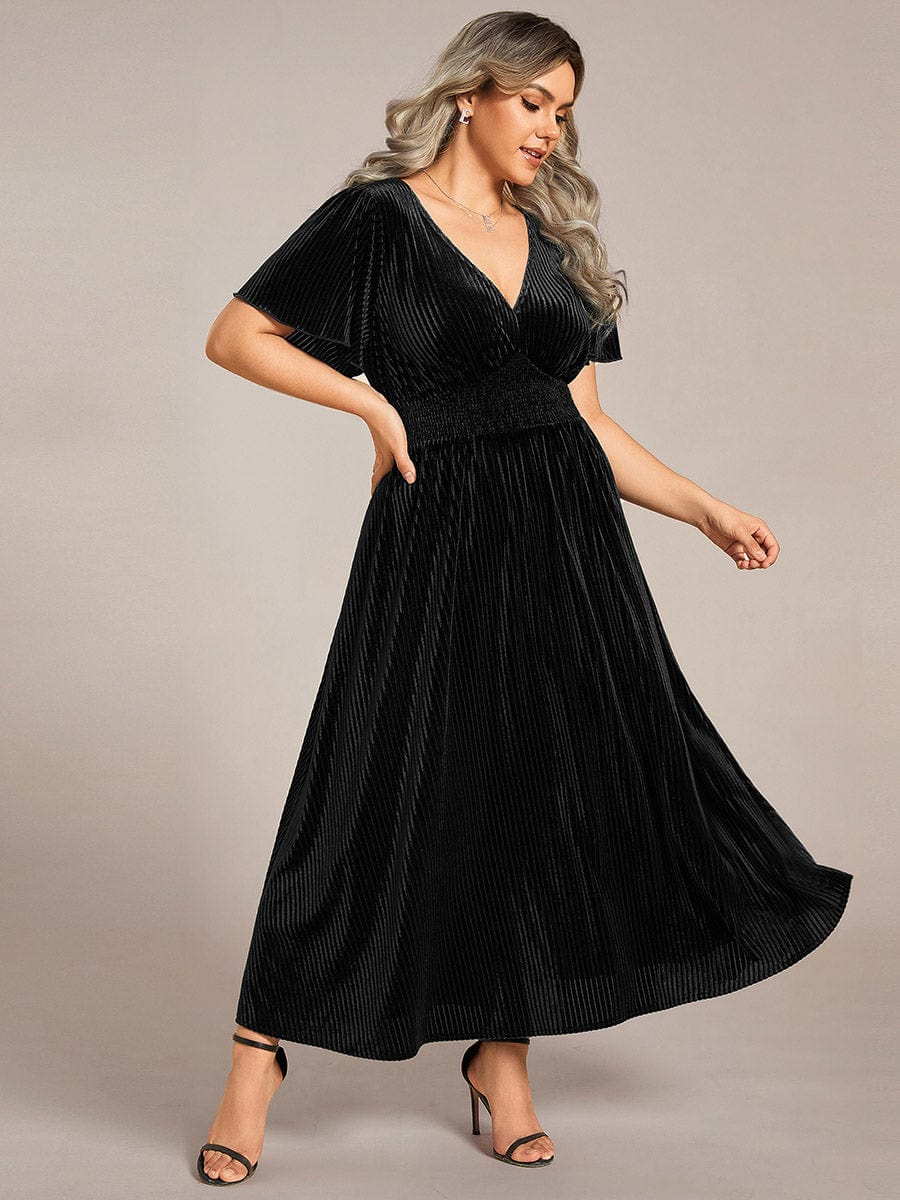 Plus Size A-line V-Neck Short Sleeve Pleated Velvet Fall Wedding Guest Dress #color_Black