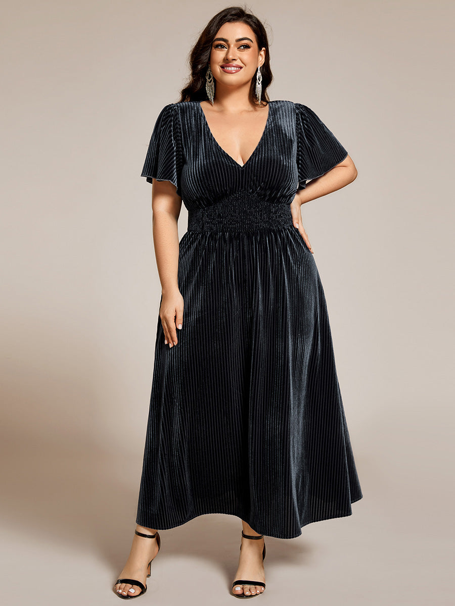 Plus Size A-line V-Neck Short Sleeve Pleated Velvet Fall Wedding Guest Dress #color_Grey Blue