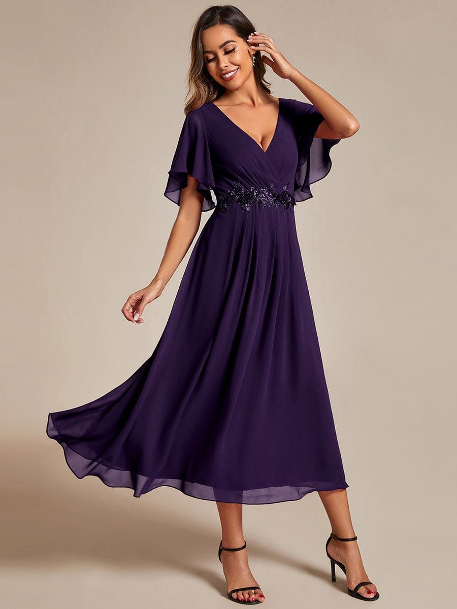 Short Sleeve V Neck Knee Length Mother of the Bride Dress #color_Dark Purple