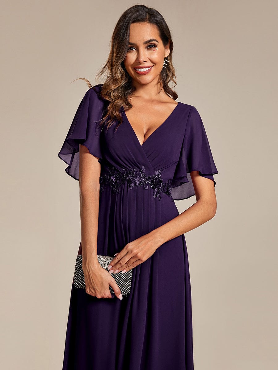 Short Sleeve V Neck Knee Length Mother of the Bride Dress #color_Dark Purple