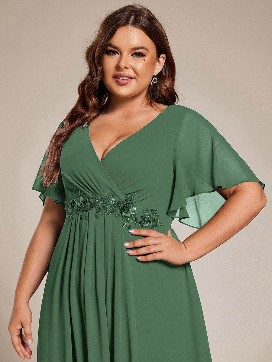 Plus Size Elegant Short Sleeves V-Neck Floral Applique Wedding Guest Dress  #color_Eucalyptus