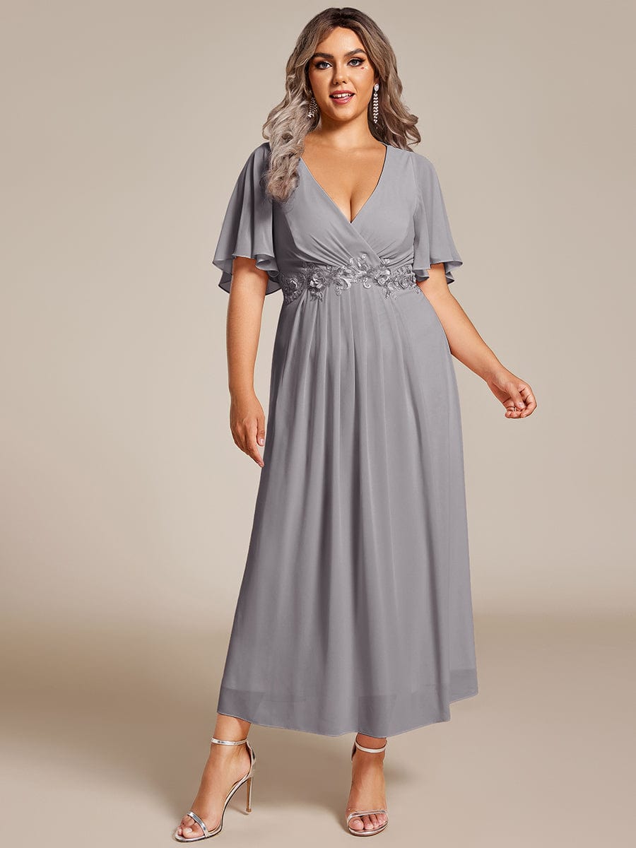 Plus Size Elegant Short Sleeves V-Neck Floral Applique Wedding Guest Dress  #color_Grey