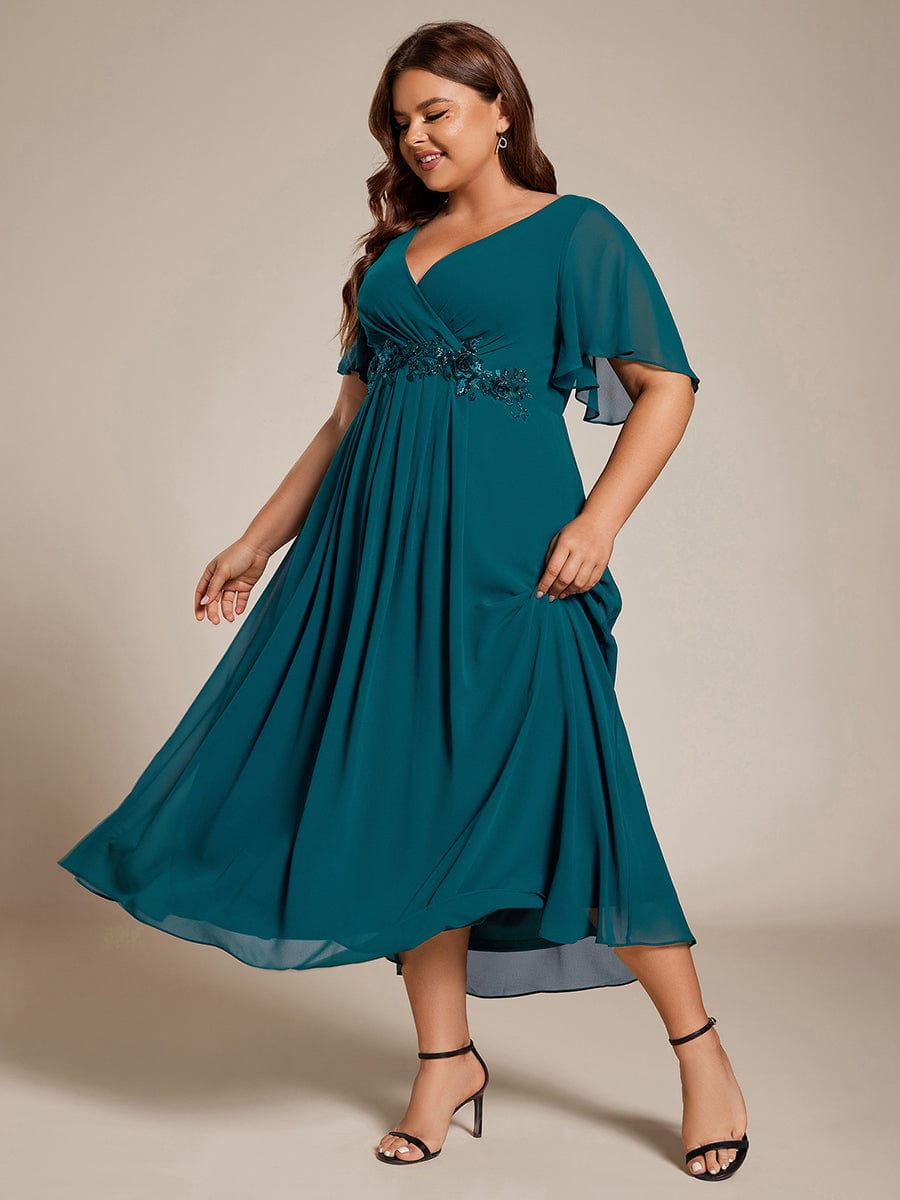 Plus Size Elegant Short Sleeves V-Neck Floral Applique Wedding Guest Dress  #color_Teal