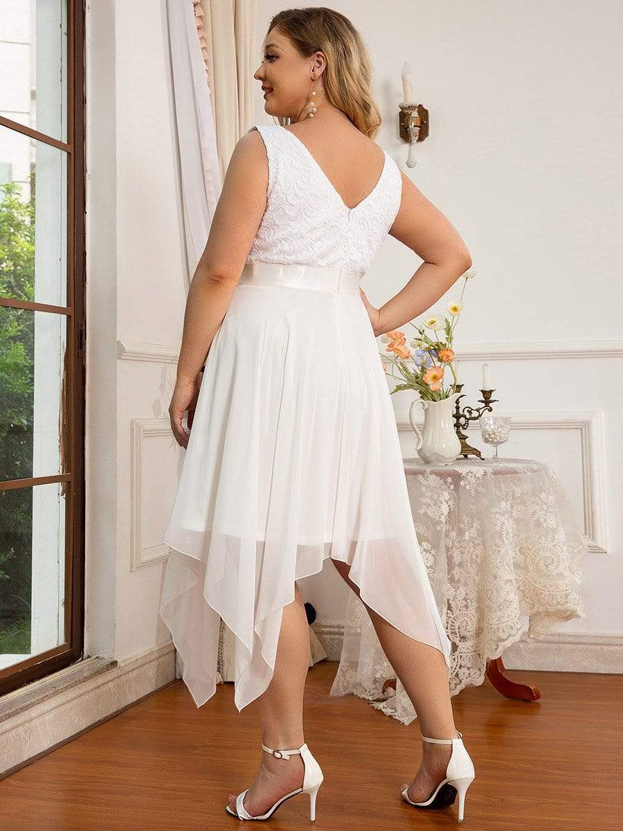 Plus Size Stunning V Neck Lace & Chiffon Prom Dress for Women #color_Cream