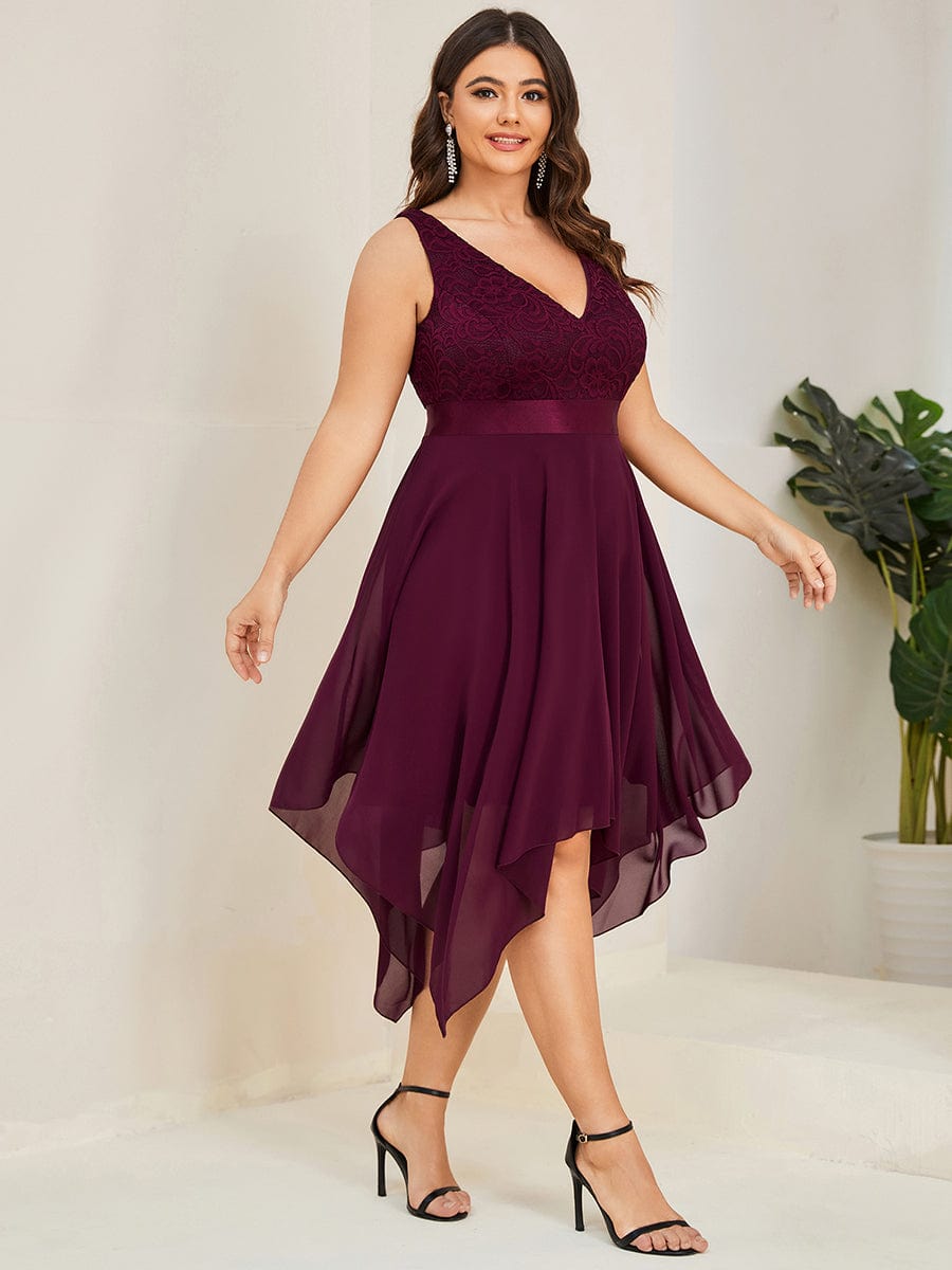 Plus Size Stunning V Neck Lace & Chiffon Prom Dress for Women #color_Mulberry