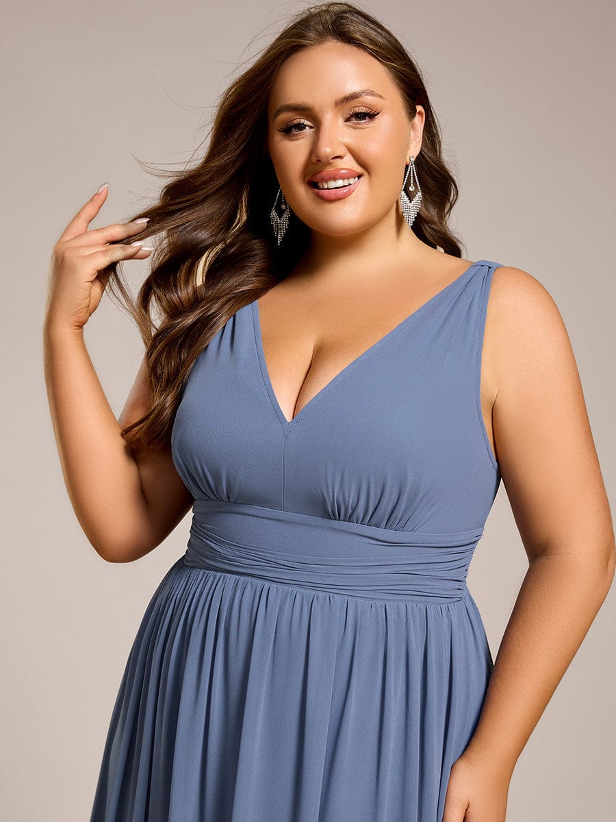 Plus Size Sleeveless V-Neck Semi-Formal Chiffon Bridesmaid Dress #color_Dusty Blue