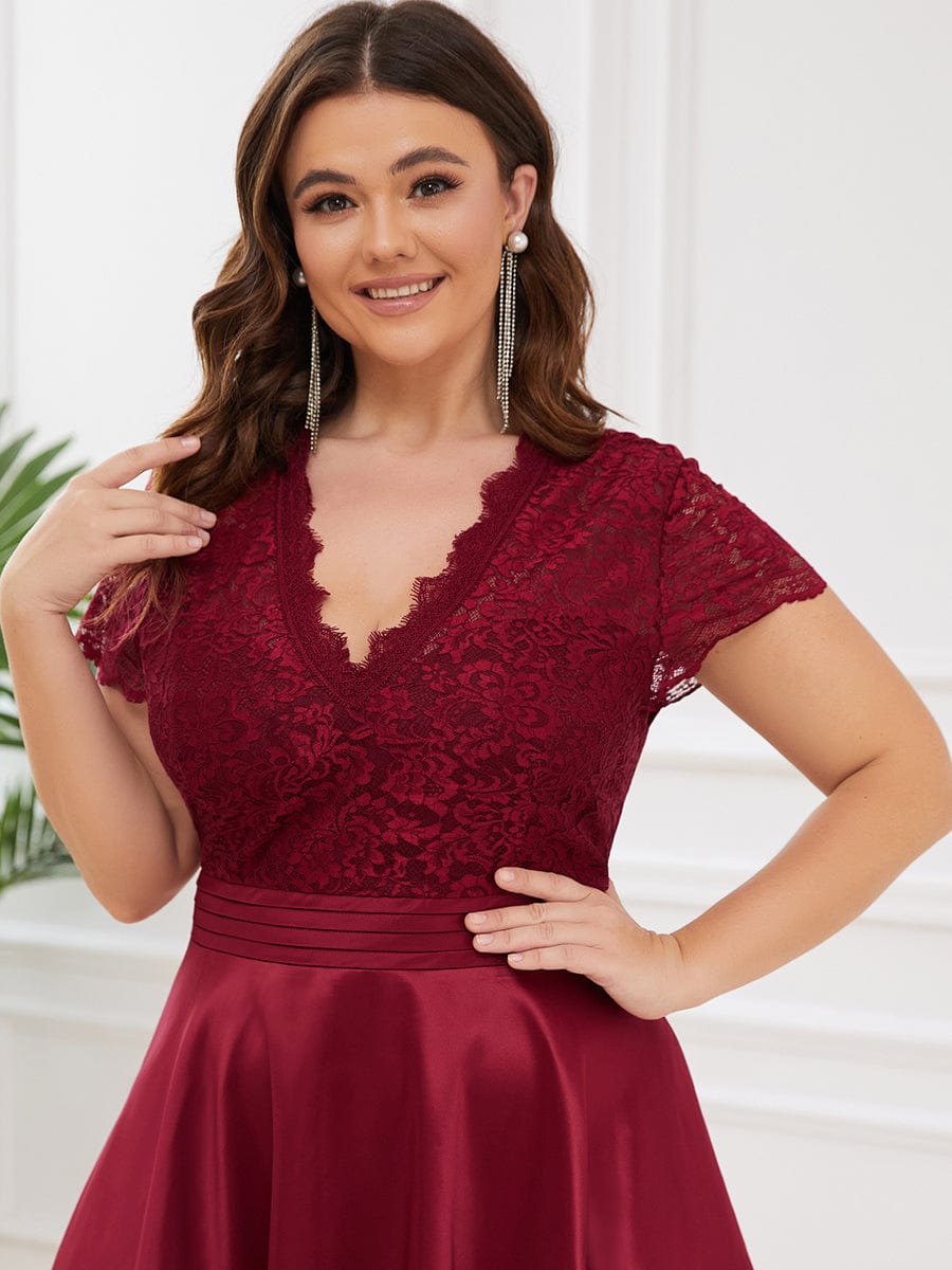 Plus Size V-neck Lace Bodice A-line Cocktail Dress with Sleeves #color_Burgundy