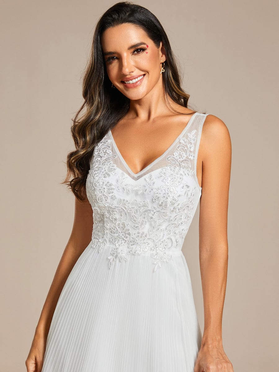 Exquisite Applique Embroidery Bodice Sleeveless A-Line Tulle Evening Dress #color_Cream