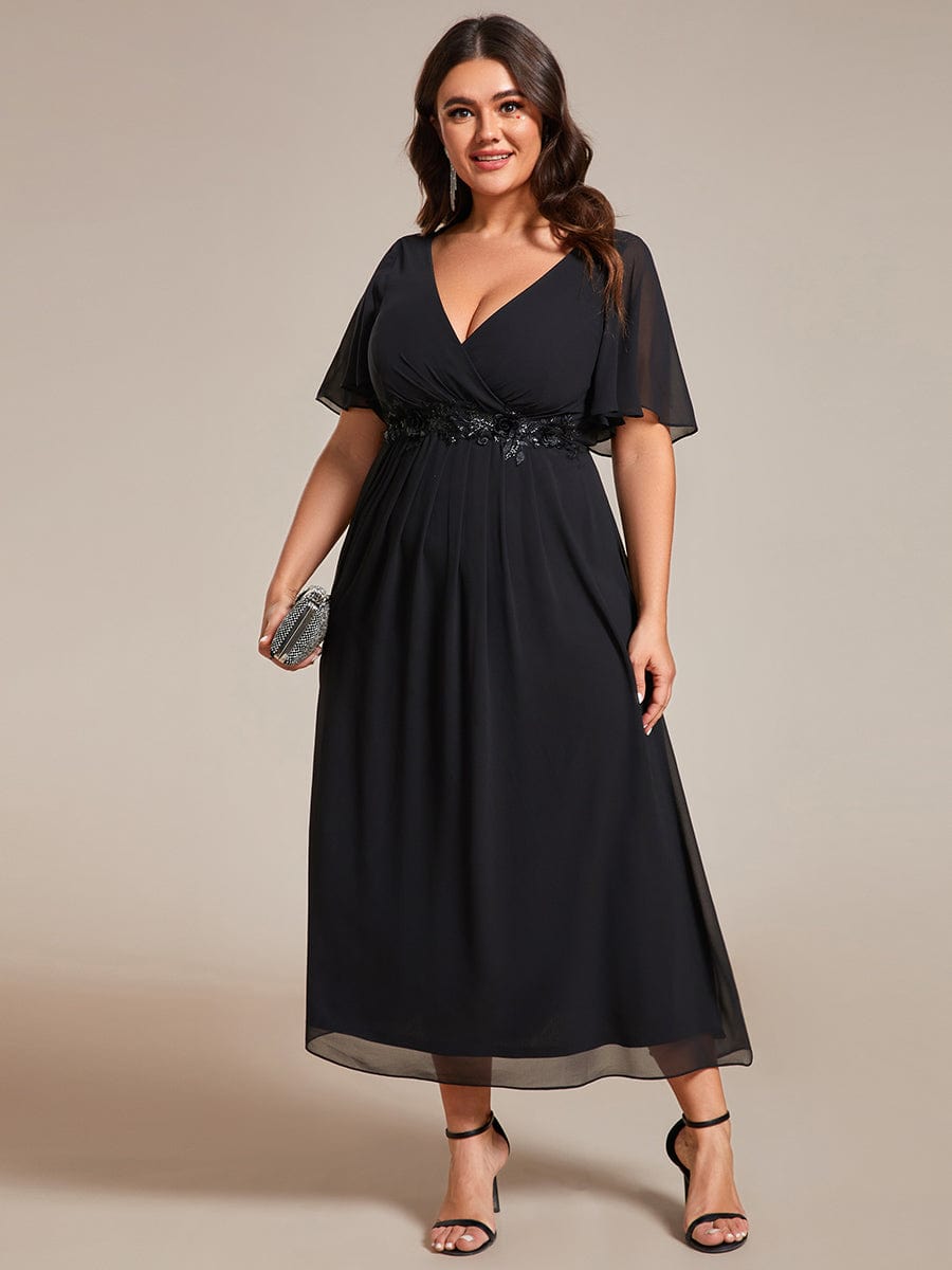 Plus Size Elegant Short Sleeves V-Neck Floral Applique Wedding Guest Dress  #color_Black