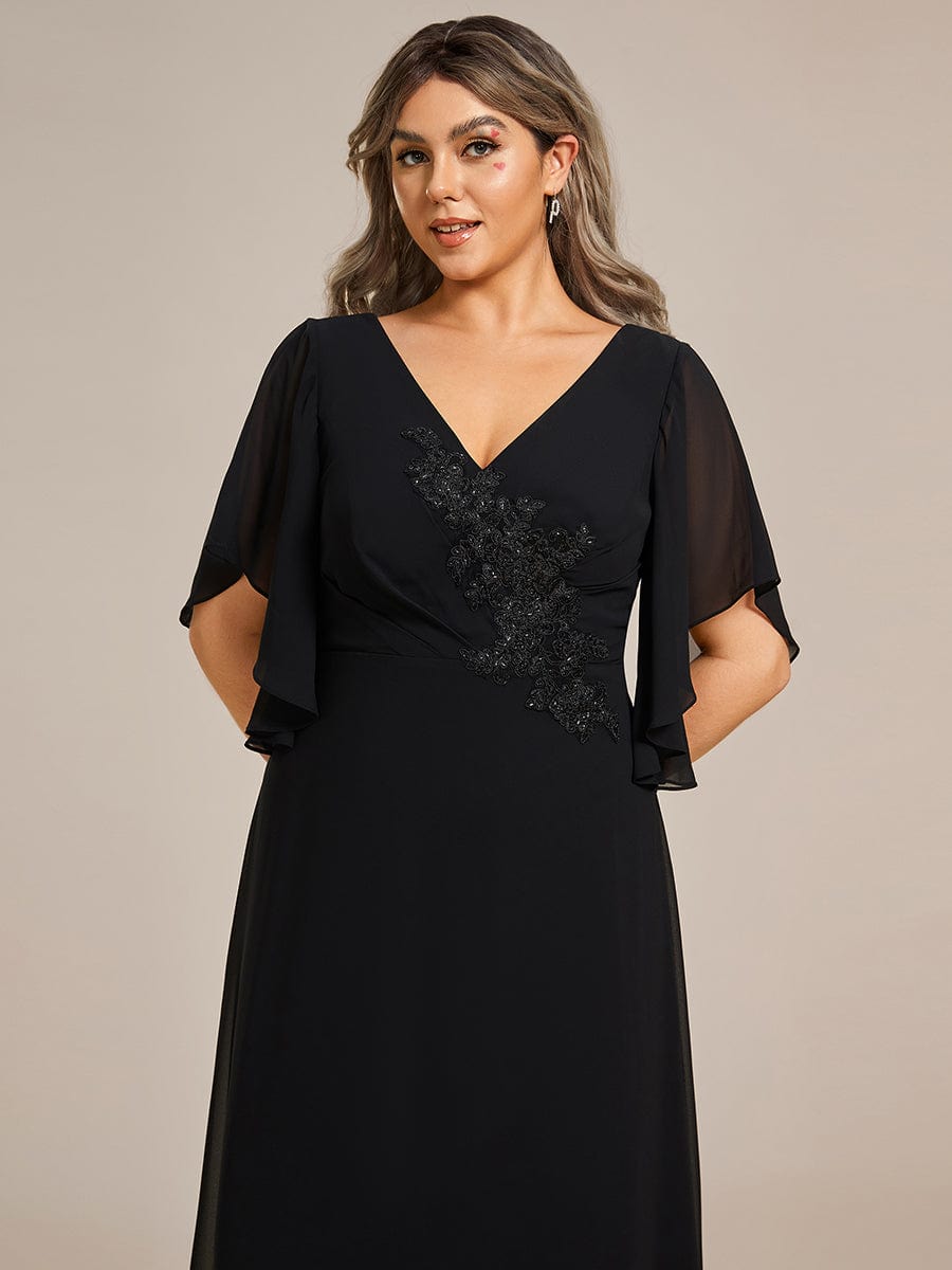 Graceful Plus Size A-line Ruffles Sleeve Chiffon Mother of the Bride Dress with Applique #color_Black